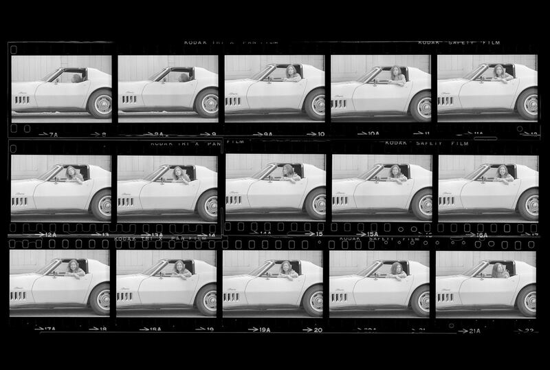 galleries/2015/03/15/joan-didion/150311-joan-didion4_gkmvl9