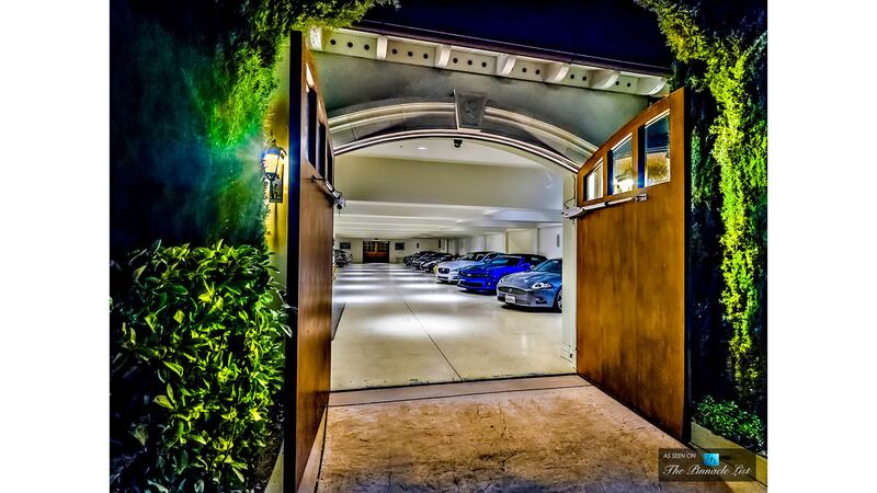 170923-mcnearney-omg-i-want-this-house-11_sjsto7