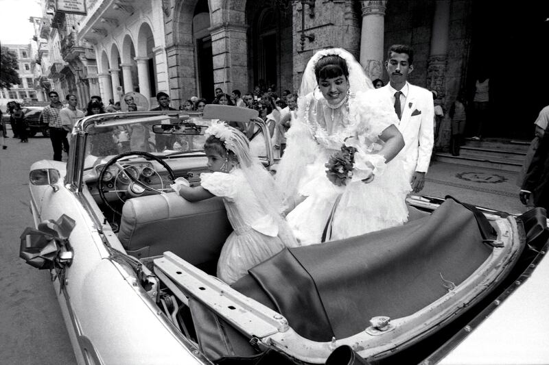 galleries/2016/01/03/cuba-s-wild-private-life/161216-Wedding-Day-13_ecdpxo