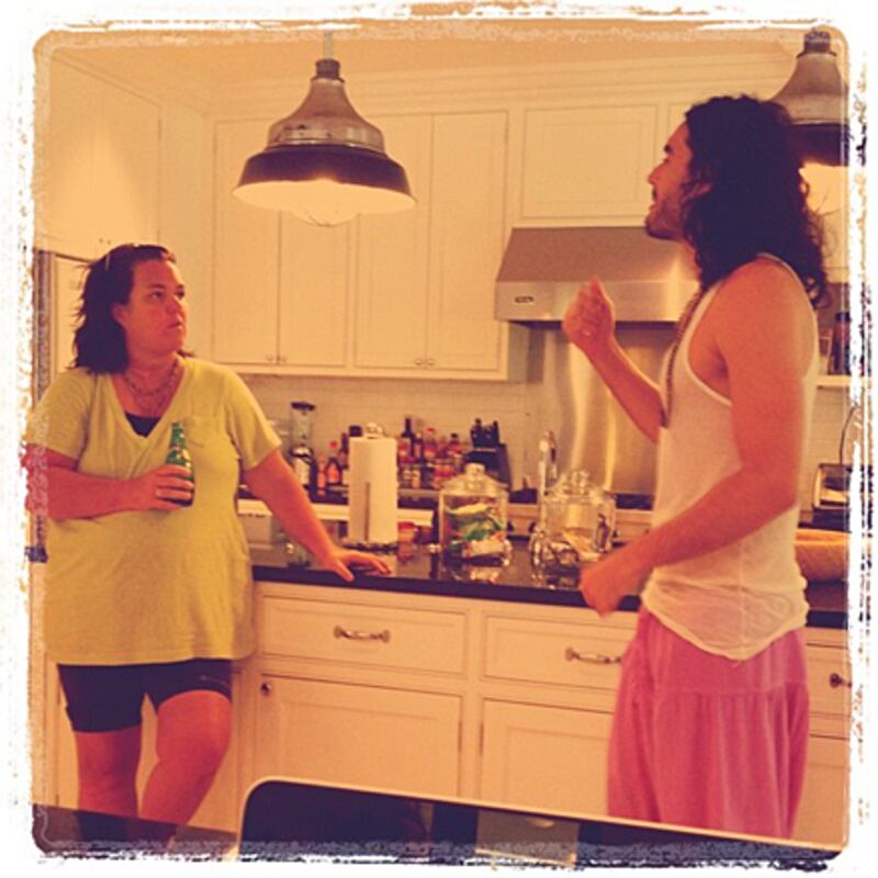 galleries/2011/05/12/celebrity-twitter-photos/twitpi513---odonnell_e4hys9