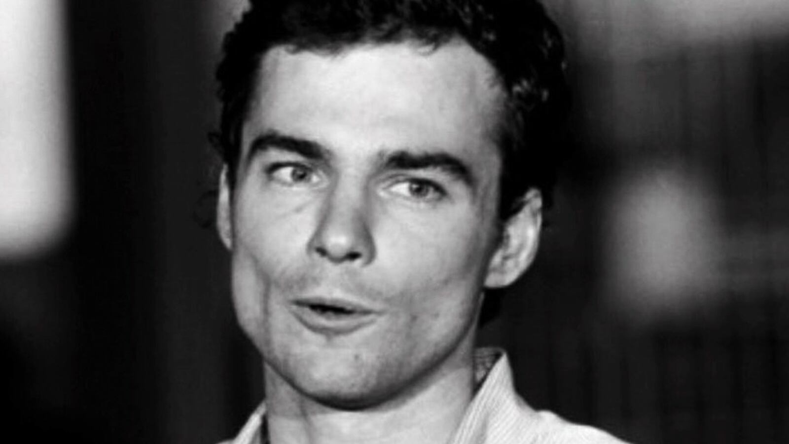 articles/2016/10/04/the-clinton-campaign-s-secret-weapon-tim-kaine-thirst-trap-photos/161004-Ryan-Kaine-Thirst-Trap-tease_wt7r2n