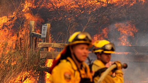 cheats/2009/08/16/huge-wildfire-started-by-pot-farm/wildfires_iwrwcl