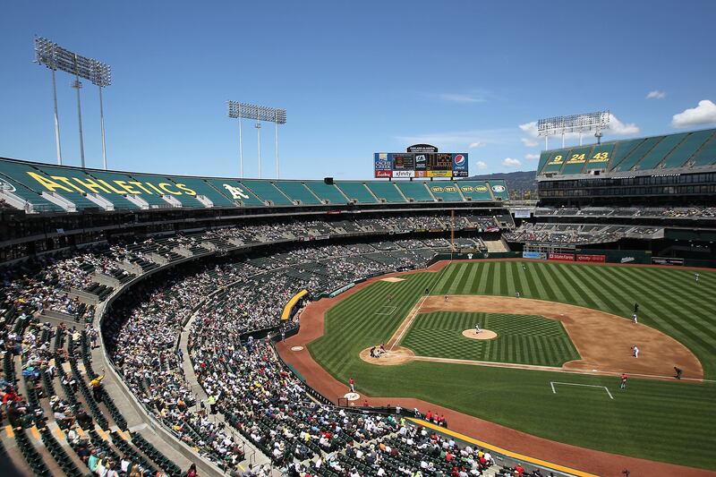 galleries/2014/04/21/best-bang-for-your-buck-baseball-stadiums-photos/mlb-stadium-rankings-oakland_koccgl