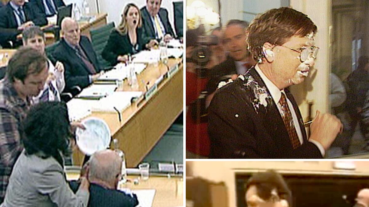 articles/2011/07/19/jonnie-marbles-pies-rupert-murdoch-video-of-more-celebrities-pied/pie-in-face-murdoch_ifcnfa