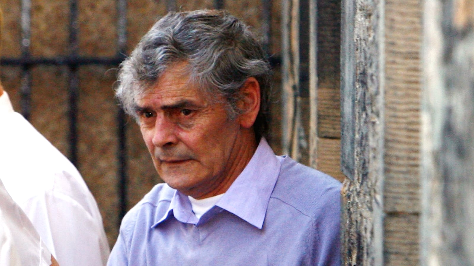 221007-peter-tobin-tease_cam8xb