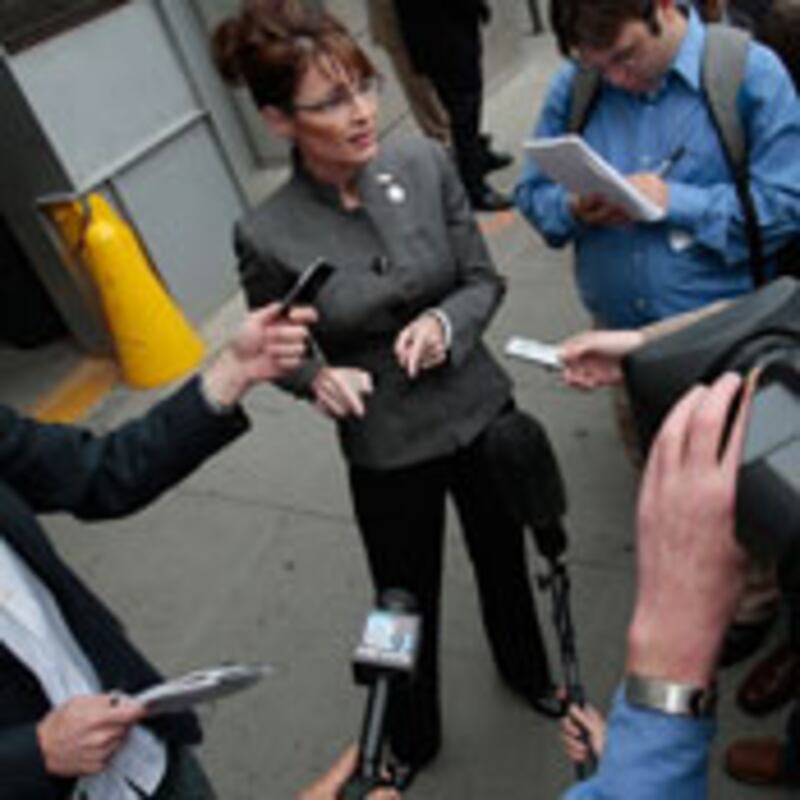 articles/2009/07/08/sarah-palins-media-mafia/friedersdorf-palin-media_36438_kvnxd5