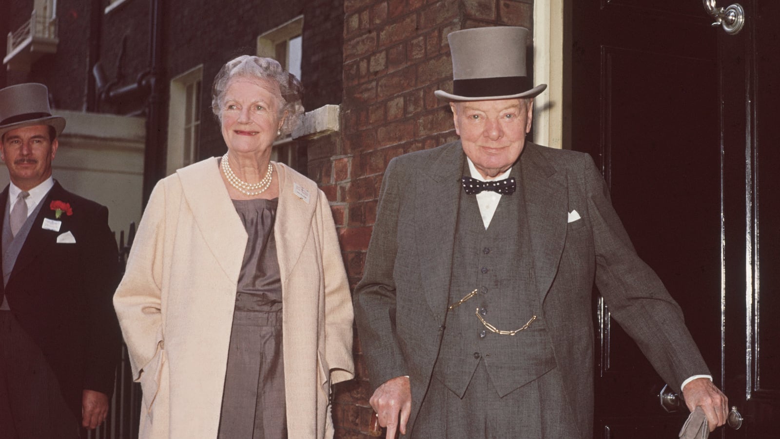 articles/2015/11/21/winston-churchill-s-wife-made-him-great/151120-teodorzcuk-churchill-tease_sg7kbk