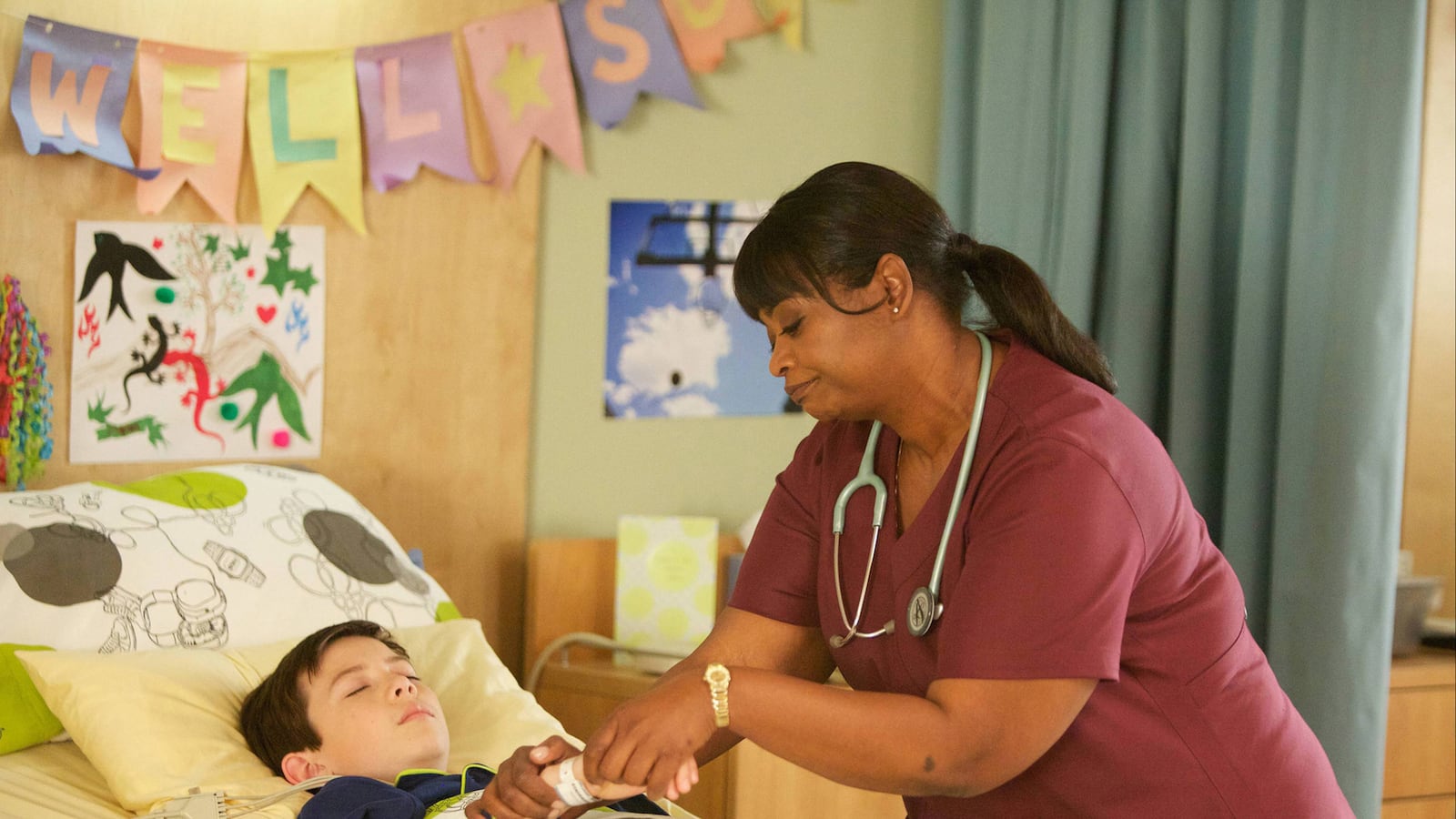 articles/2014/09/17/red-band-society-is-really-freaking-sad-and-may-be-tv-s-best-new-drama/140916-fallon-society-tease_lgp6ic