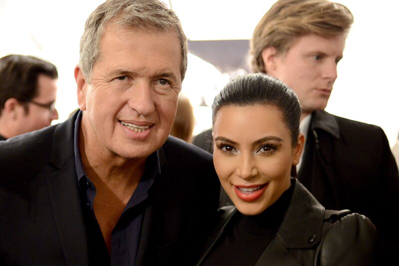 articles/2013/02/24/the-kardashian-hegemony-mario-and-kim-take-hollywood/130224-testino-kardashian-grove-tease_jp7wgq