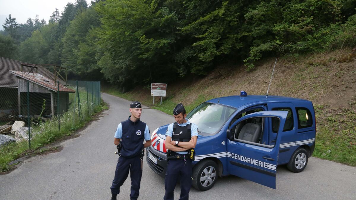 articles/2012/09/06/french-police-investigate-gruesome-murder-in-the-alps/mcnicoll-shooting-french-alps-tease-embed_dih9tv