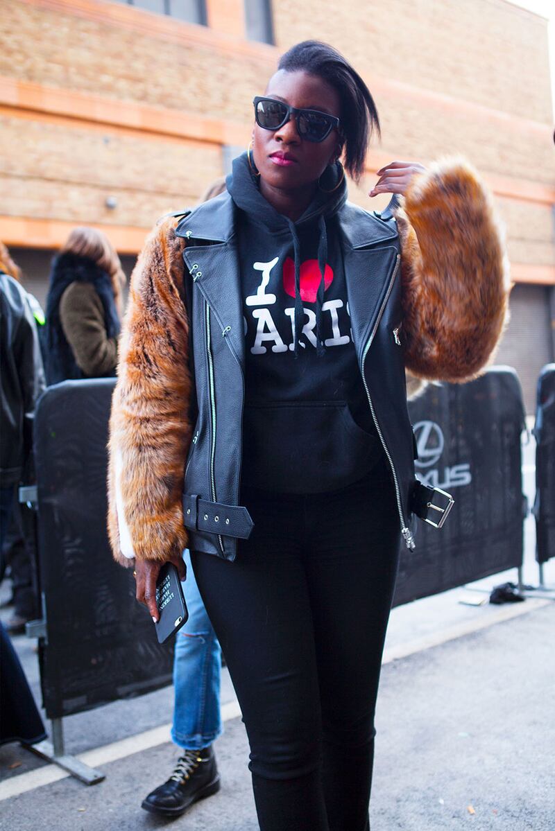 galleries/2017/02/17/here-s-the-standout-street-style-of-new-york-fashion-week/36-DL-IMG_1623_vob5db