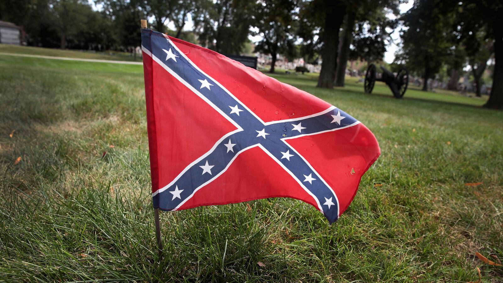 210406-Weill-stolen-confederate-monument-tease_pxuu1s