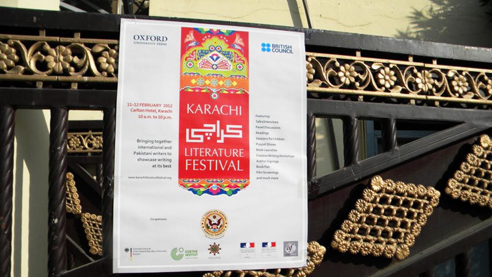 articles/2012/02/23/karachi-festival-shows-pakistan-s-booming-literary-world/karachi-lit-festival-khan_ovm4ut