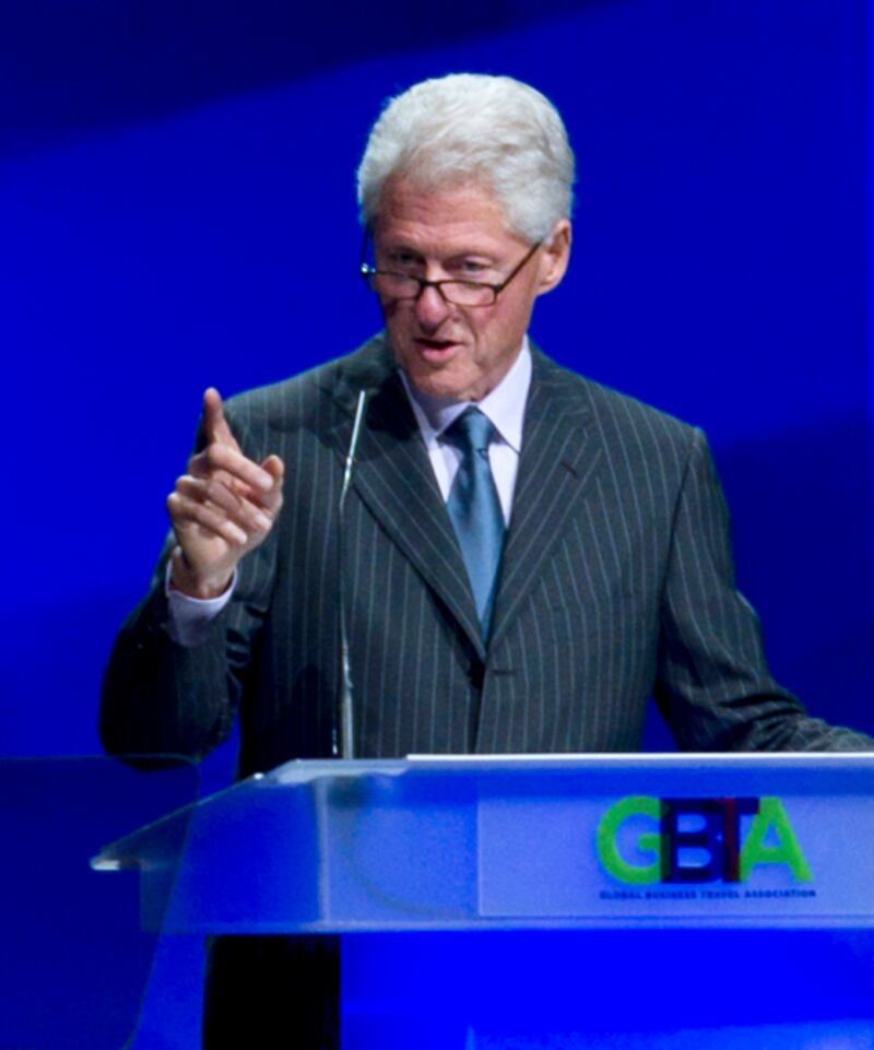 galleries/2012/07/26/kristen-stewart-hugh-grant-more-sad-celebrity-apologies-photos/celeb-apologies-clinton_s5hetj