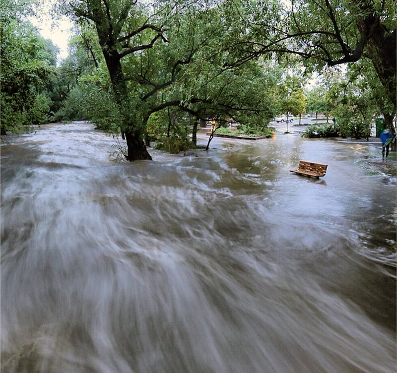 galleries/2013/09/18/massive-flood-rages-through-colorado-photos/130917-colorado-flood-1_cdviec