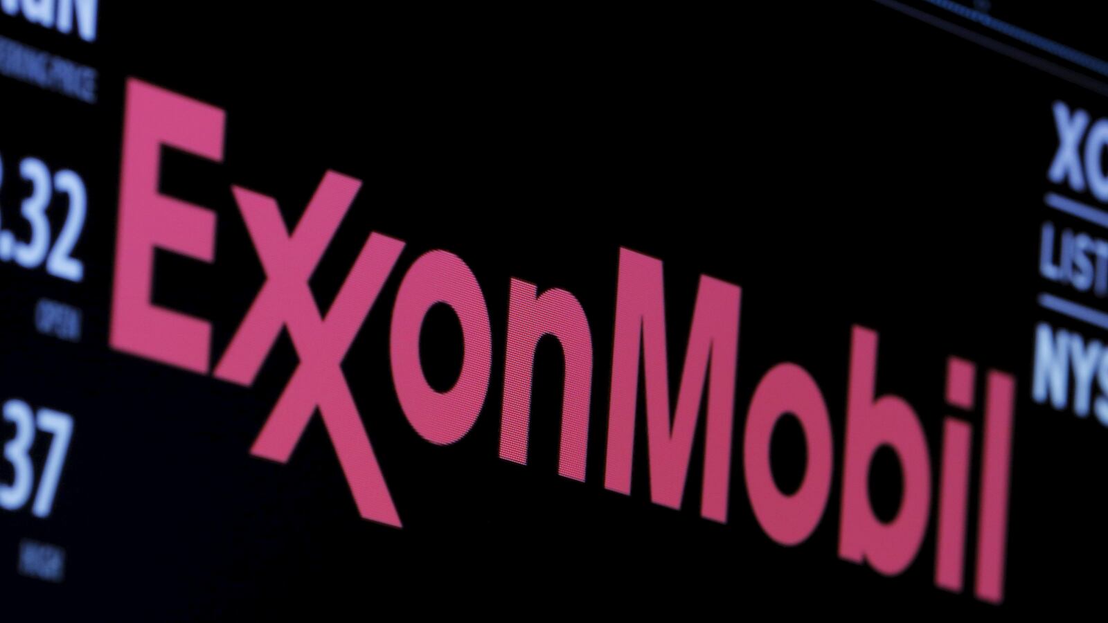 cheats/2016/01/20/exxon-mobil-probed-over-climate-lies/160120-EXXON-CHEAT_opnqdo