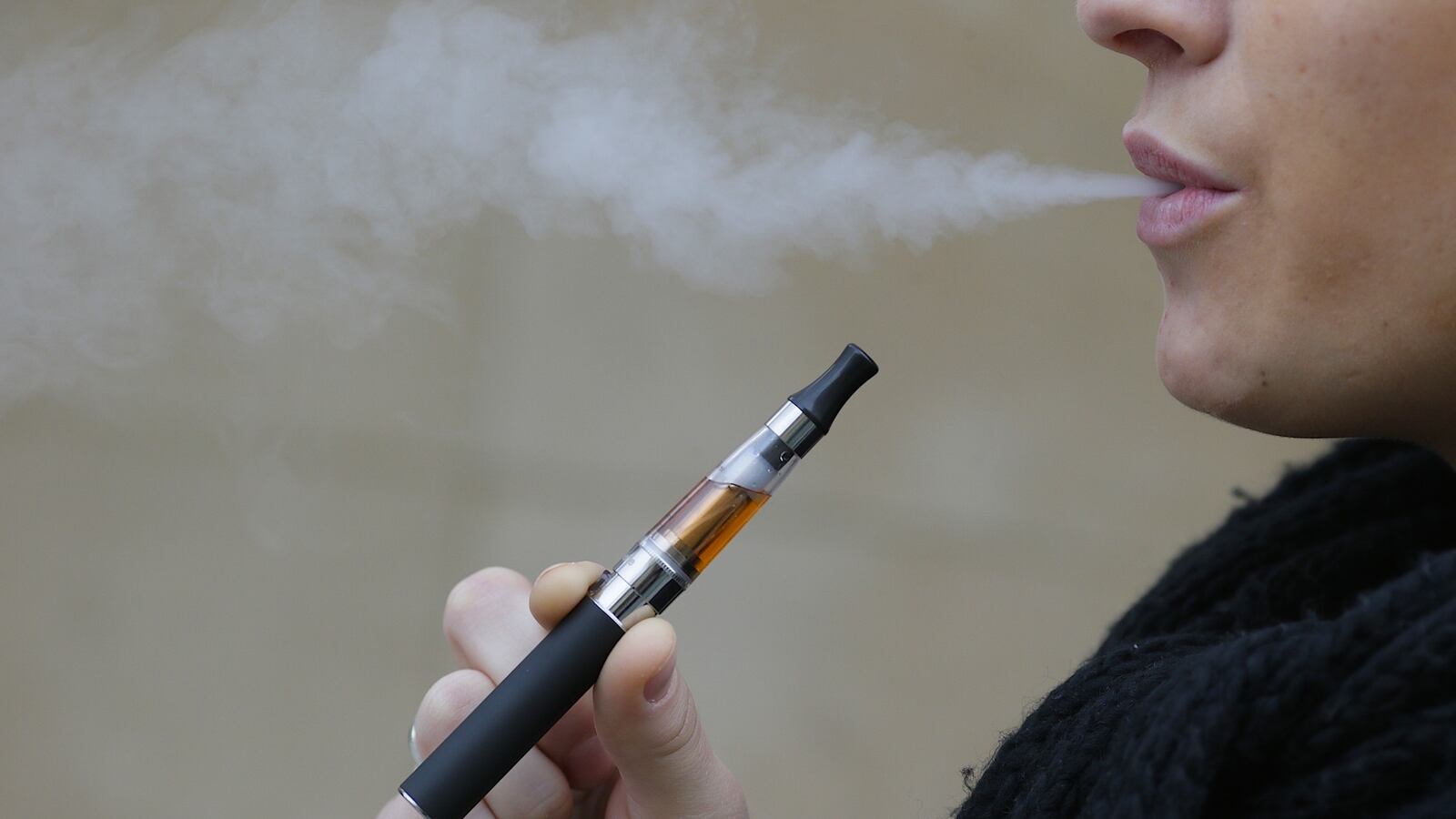 cheats/2015/08/19/e-cigs-95-safer-than-cigarettes/150819-e-cig-safety-UK-cheat_eiwxed