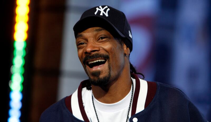 galleries/2009/12/16/tiger-woods-defenders/tiger-woods-defenders---snoop-dogg_mvxyay