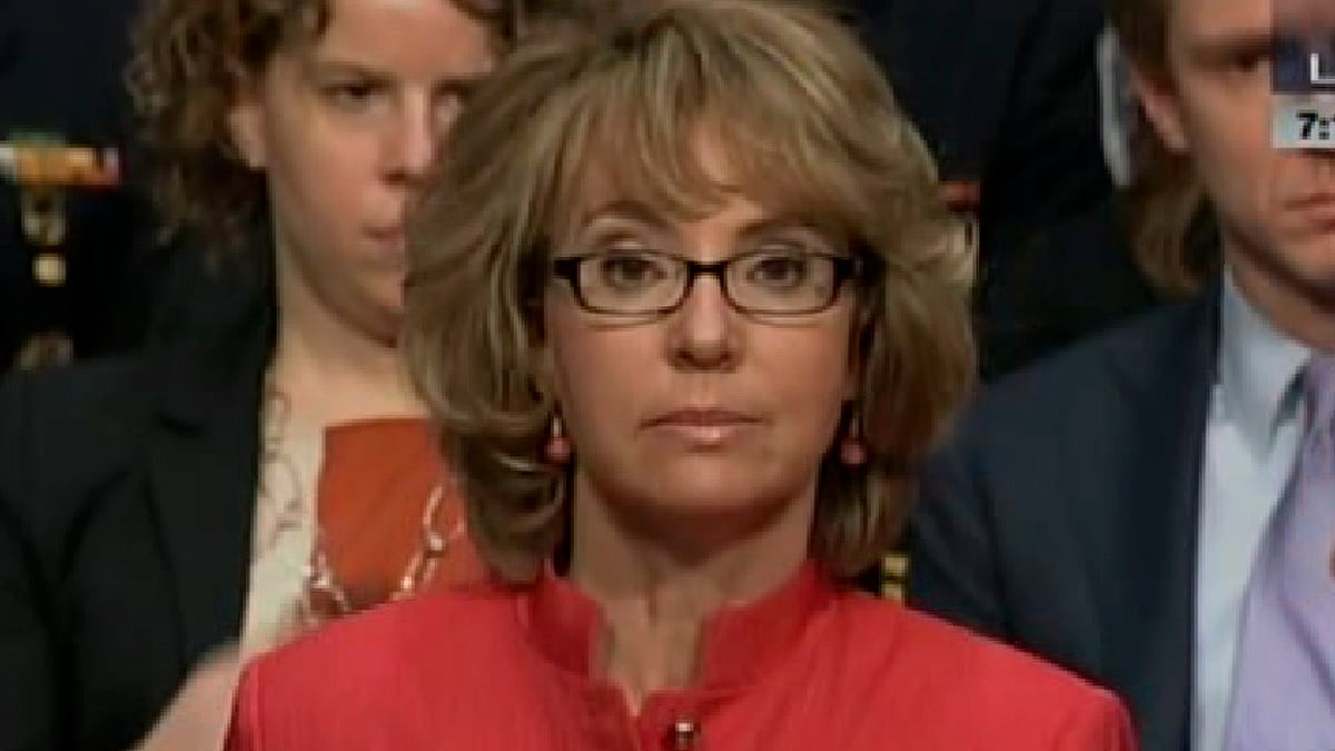 articles/2013/01/30/senate-hearing-on-gun-violence-live-updates/130130-gabbygiffords-gunhearing_g2oqe5