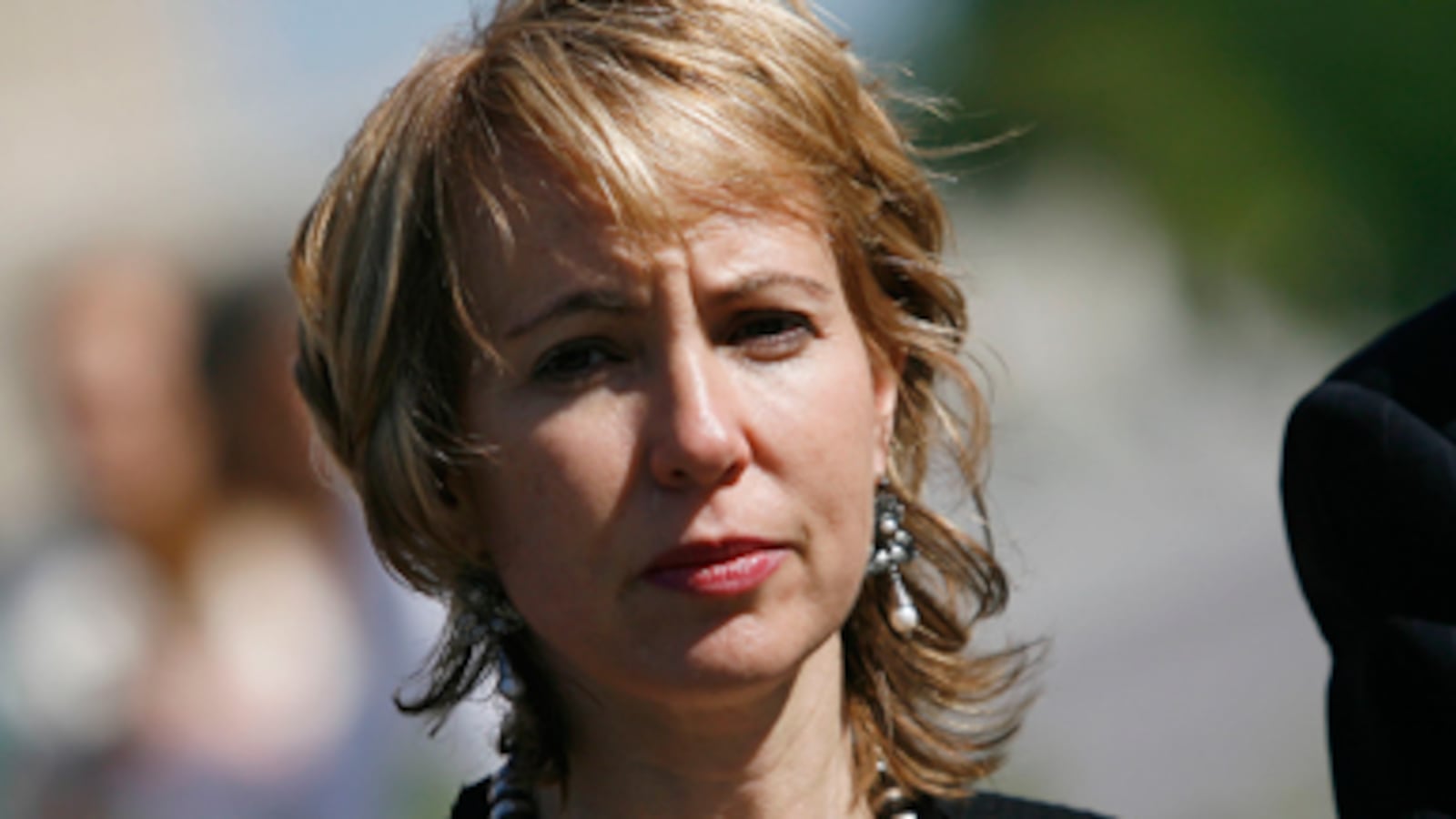 articles/2011/01/08/gabrielle-giffords-arizona-congresswoman-shot/gabrielle-giffords-shooting_151553_frgg5h