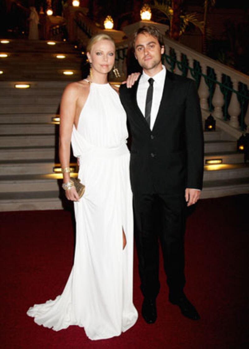 galleries/2010/03/17/less-successful-husbands/less-successful-husbands---theron_athqti