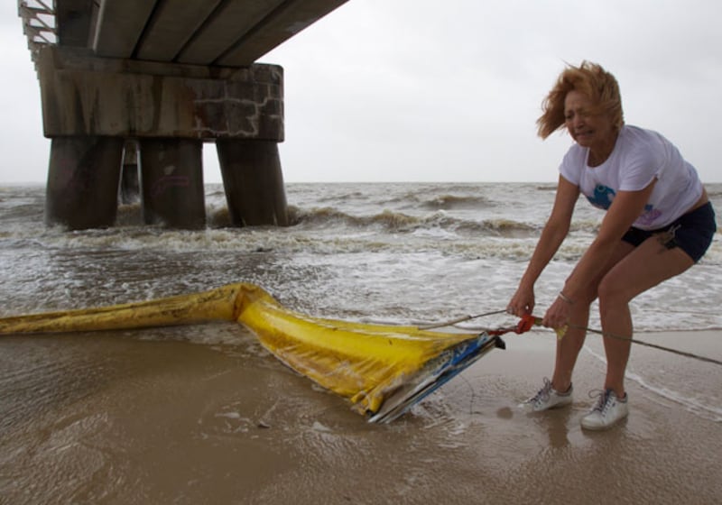 galleries/2010/05/04/volunteering-in-the-gulf/volunteer-in-gulf-3_l2tyix