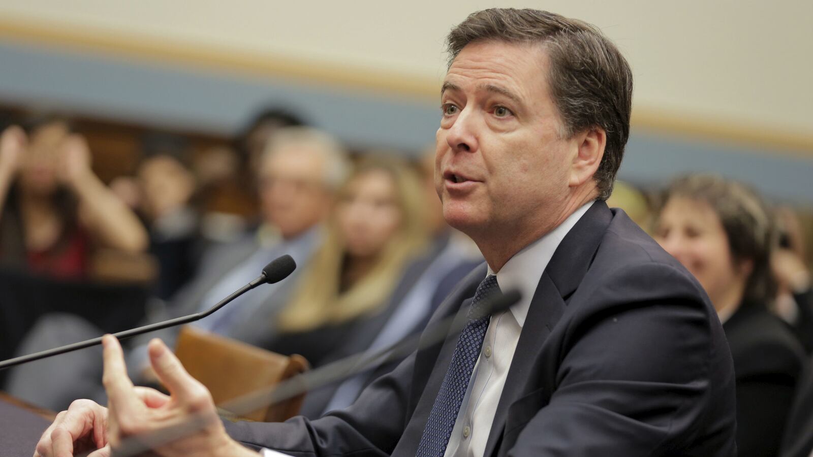 cheats/2016/03/01/fbi-apple-spar-before-congress/160301-comey-apple-congress-cheat_rbkid3