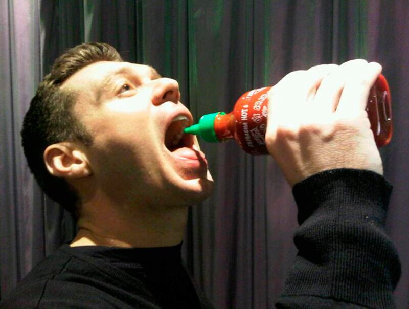 galleries/2014/04/20/miley-cyrus-biden-and-obama-and-the-best-celebrity-selfies-of-the-week/140518-seacrest-selfie_whgffg