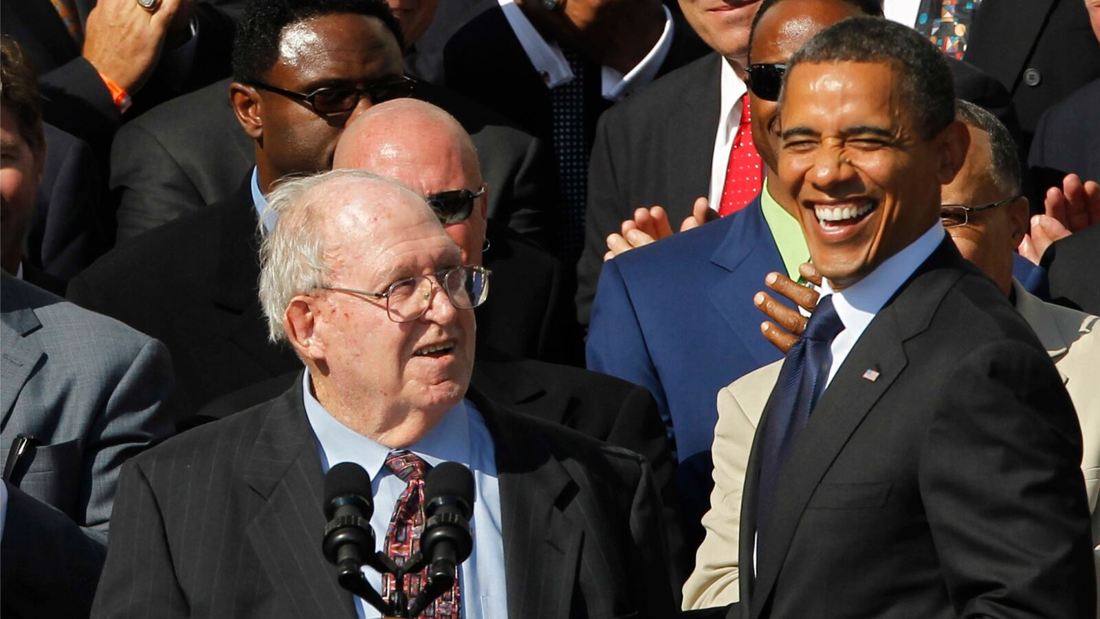 cheats/2016/06/28/legendary-nfl-coach-buddy-ryan-passes-away-at-82/160627-buddy-ryan-death-cheat_clrvt1