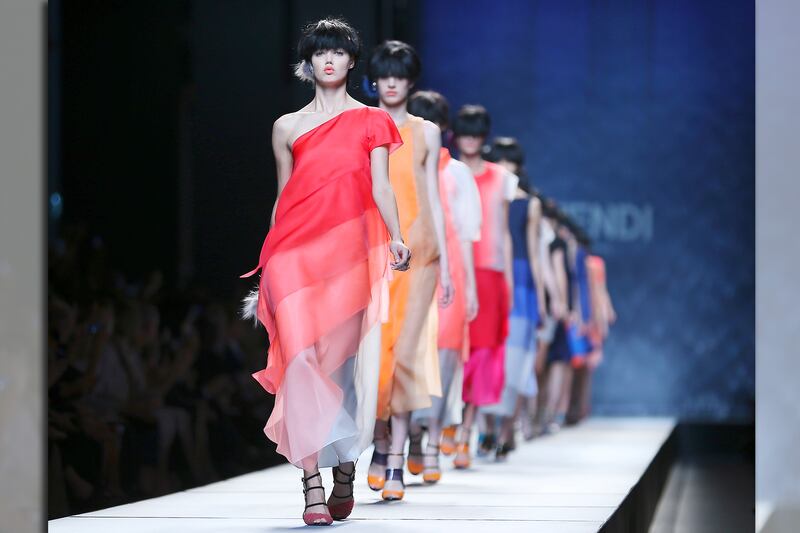 articles/2013/09/19/fendi-spring-summer-2014-karl-s-dreamland/130918-milan-fendi-tease_g8021d