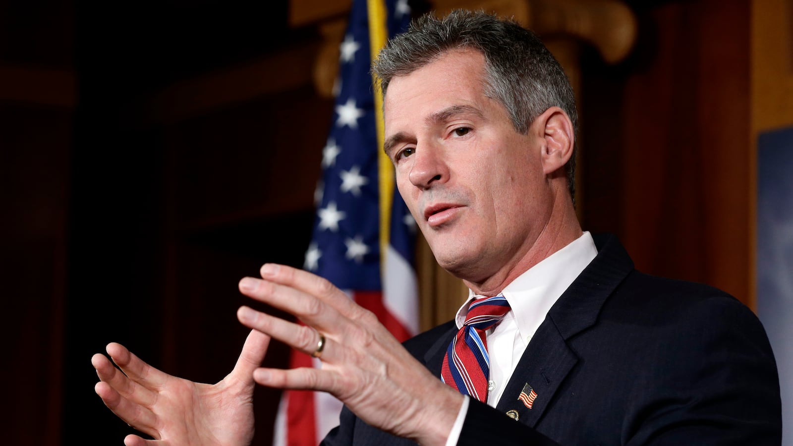 cheats/2013/08/19/scott-brown-visits-iowa/130819-scott-brown-cheat_uokgmw