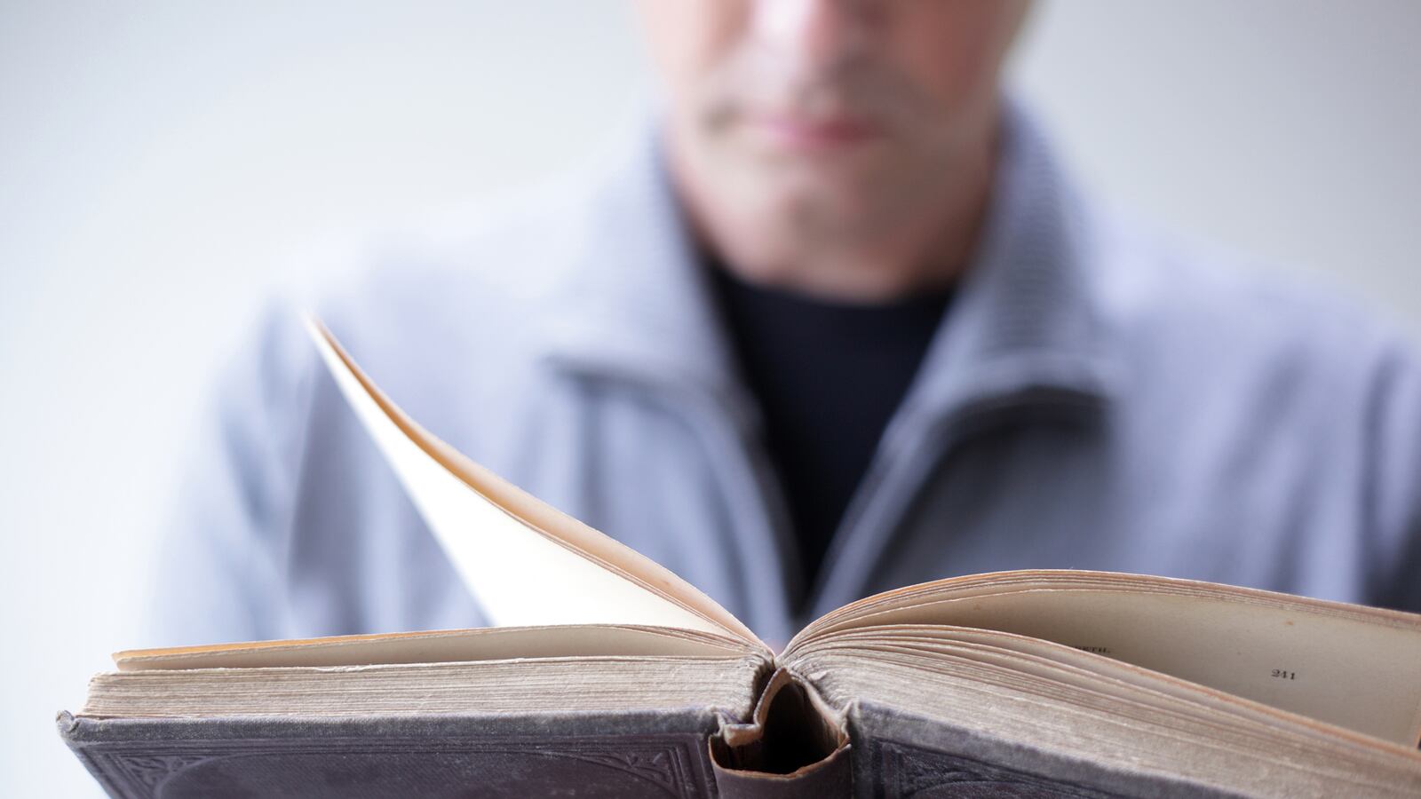 articles/2013/08/26/liberate-poetry-robert-pinsky-s-manifesto-for-readers-hed-liberate-poetry/130826-bosch-poetry-tease-embed_u7vdu9