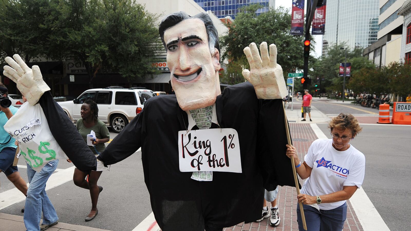 articles/2012/08/28/the-democrats-tampa-counterattack/dems-in-tampa-grove_b0omhb