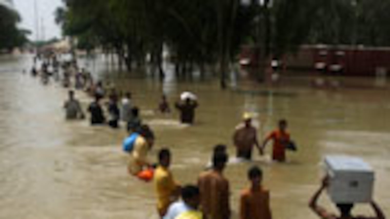 articles/2010/08/15/pakistan-the-untold-disaster/miller-pakistan-flood_120240_hbb9t6