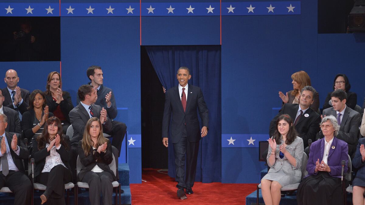 articles/2012/10/17/team-obama-ecstatic-but-expects-only-modest-debate-bounce/obama-wide-entrance_oueypq