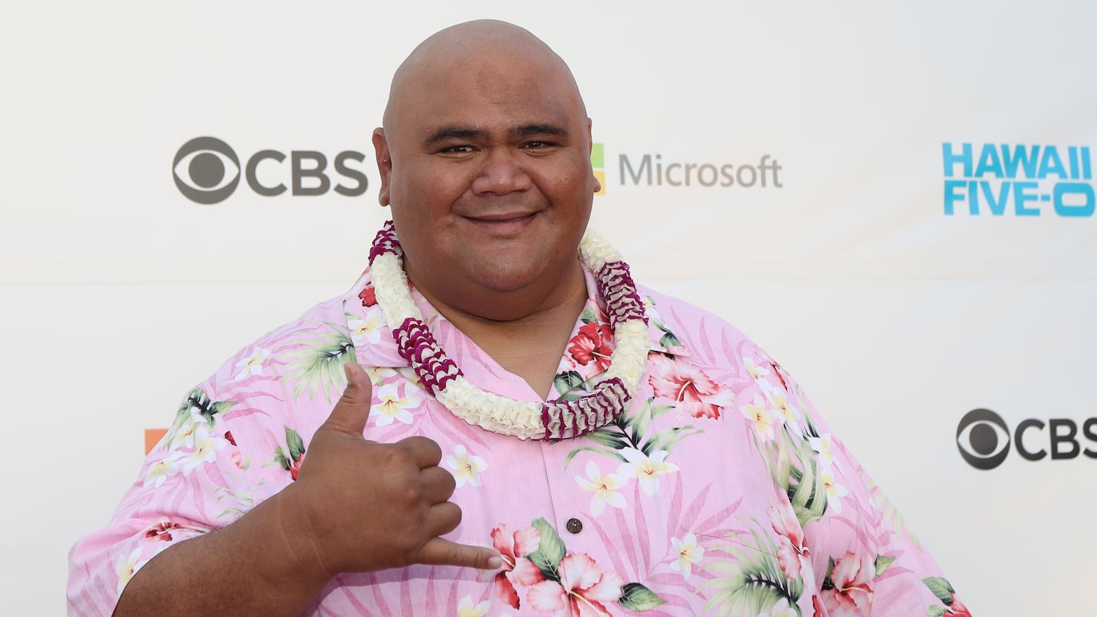 WAIKIKI, HI - NOVEMBER 10: Taylor Wily attends the Sunset on the Beach event celebrating season 8 of "Hawaii Five-0" at Queen's Surf Beach on November 10, 2017 in Waikiki, Hawaii.