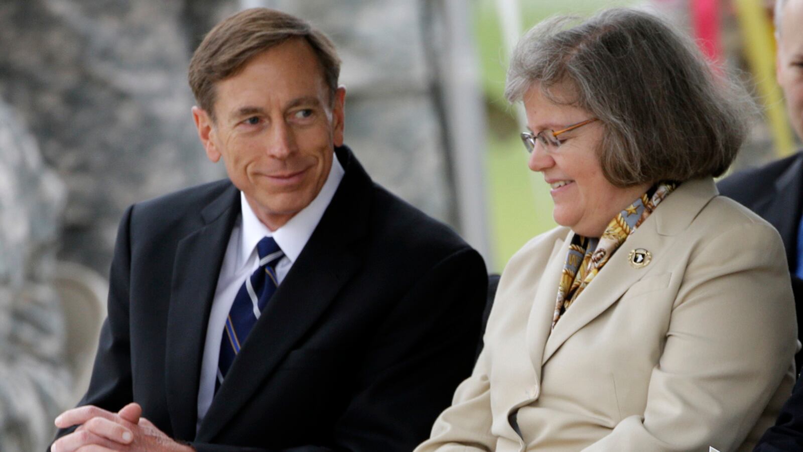 cheats/2012/11/29/petreaus-i-screwed-up-royally/petreaus-screw-up-royaly-cheat_f4c2xd