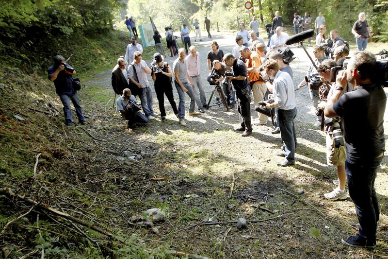 articles/2012/09/12/hiker-recounts-grisly-murder-scene-in-french-alps/alps-shooting-account-samuel-telegraph_grobgb