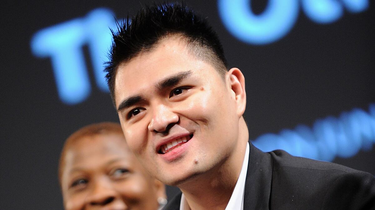 cheats/2011/06/22/prize-winning-journalist-confess-to-be-illegal-immigrant/jose-antonio-vargas-illegal-immigrant-cheat_efokfz