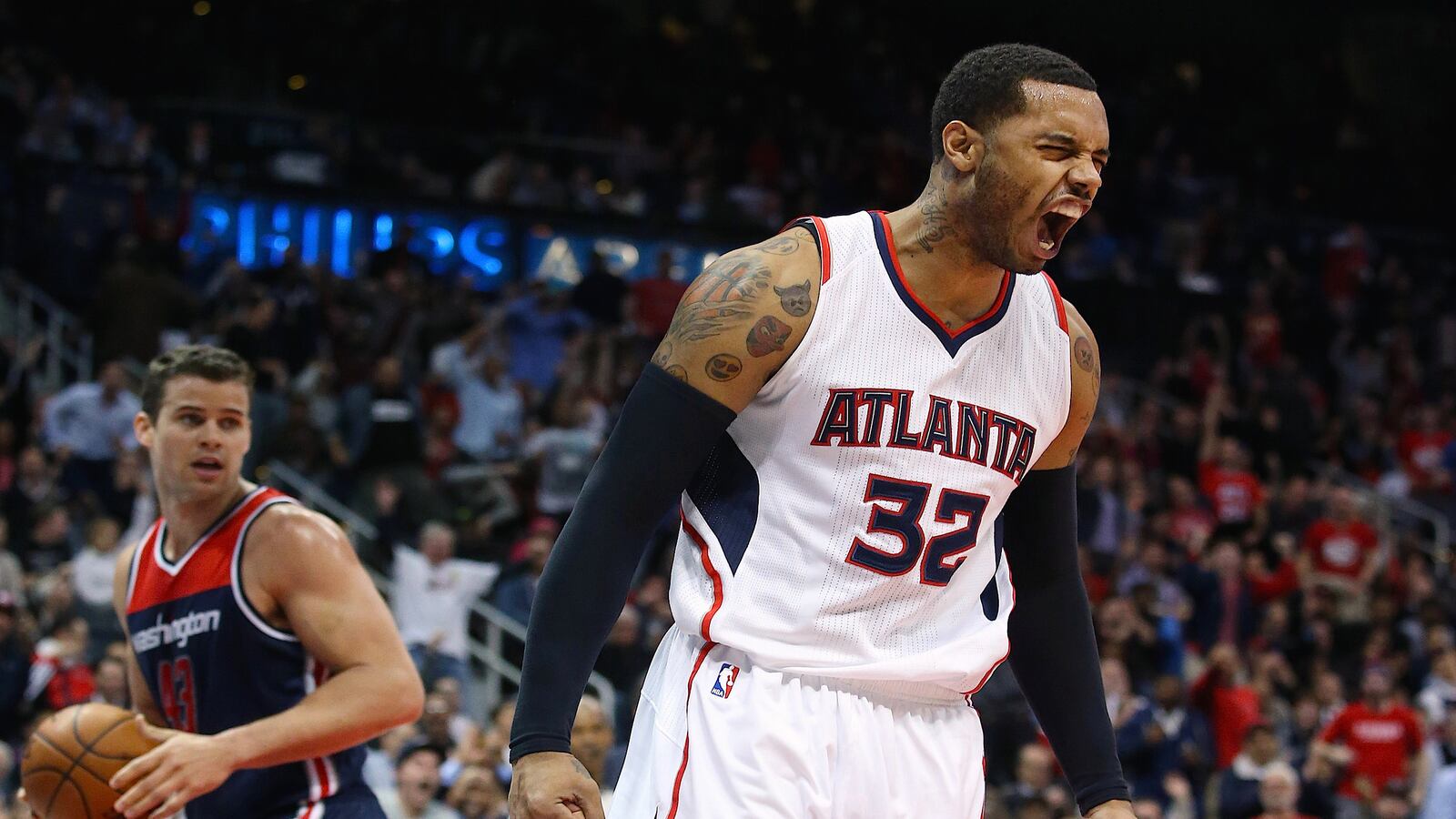 cheats/2015/07/31/hawks-forward-scott-hit-with-drug-charge/150731-mike-scott-drugs-cheat_olmktx