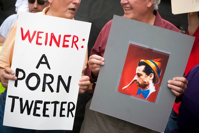 galleries/2011/12/07/villains-of-the-year-photos/villians-of-2011-weiner_zohrst