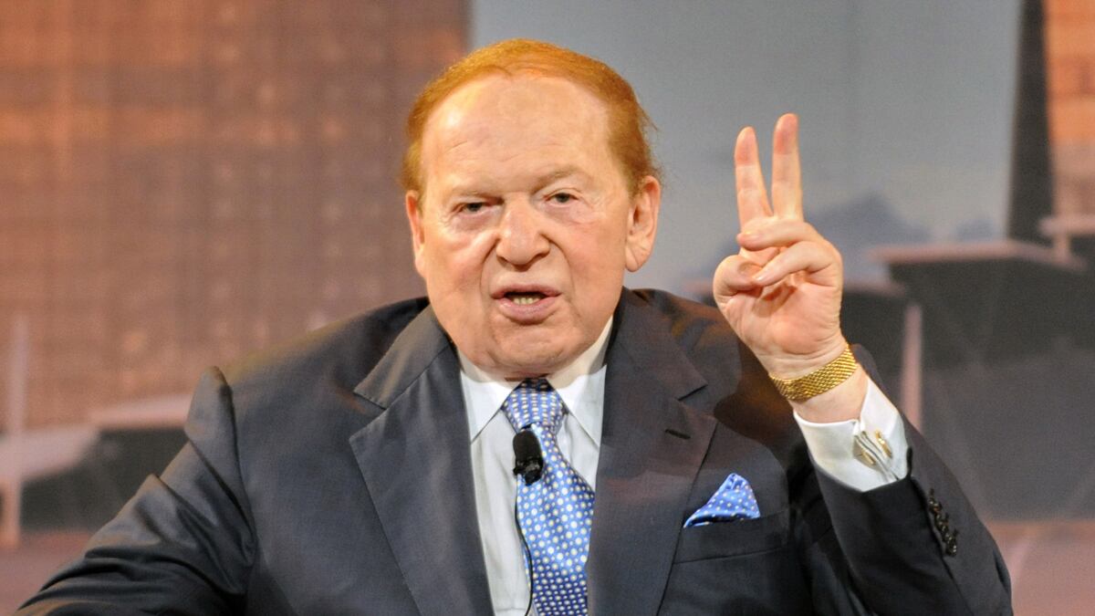 cheats/2012/05/29/romney-to-meet-with-adelson/casino-billionaire-donates-more-money-to-gingrich-cheat_ofuycb