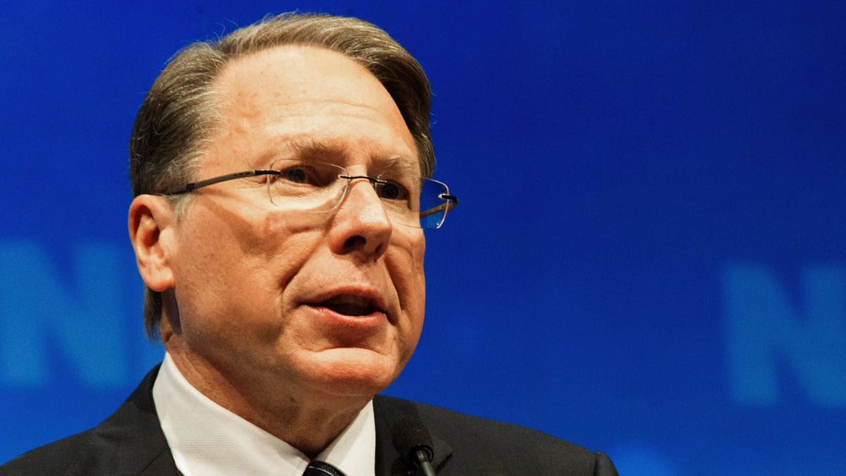 cheats/2012/12/21/nra-ceo-will-be-on-meet-the-press/nra-ceo-meet-press-cheat_vbncwq