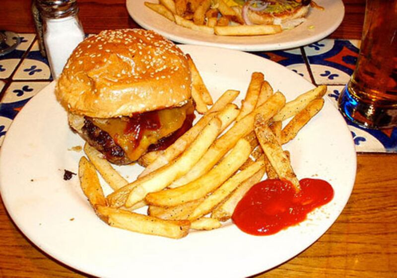 galleries/2010/06/17/40-unhealthiest-burgers/deadliest-burgers---chilis-shiner-bock-bbq-burger_rwcxxk