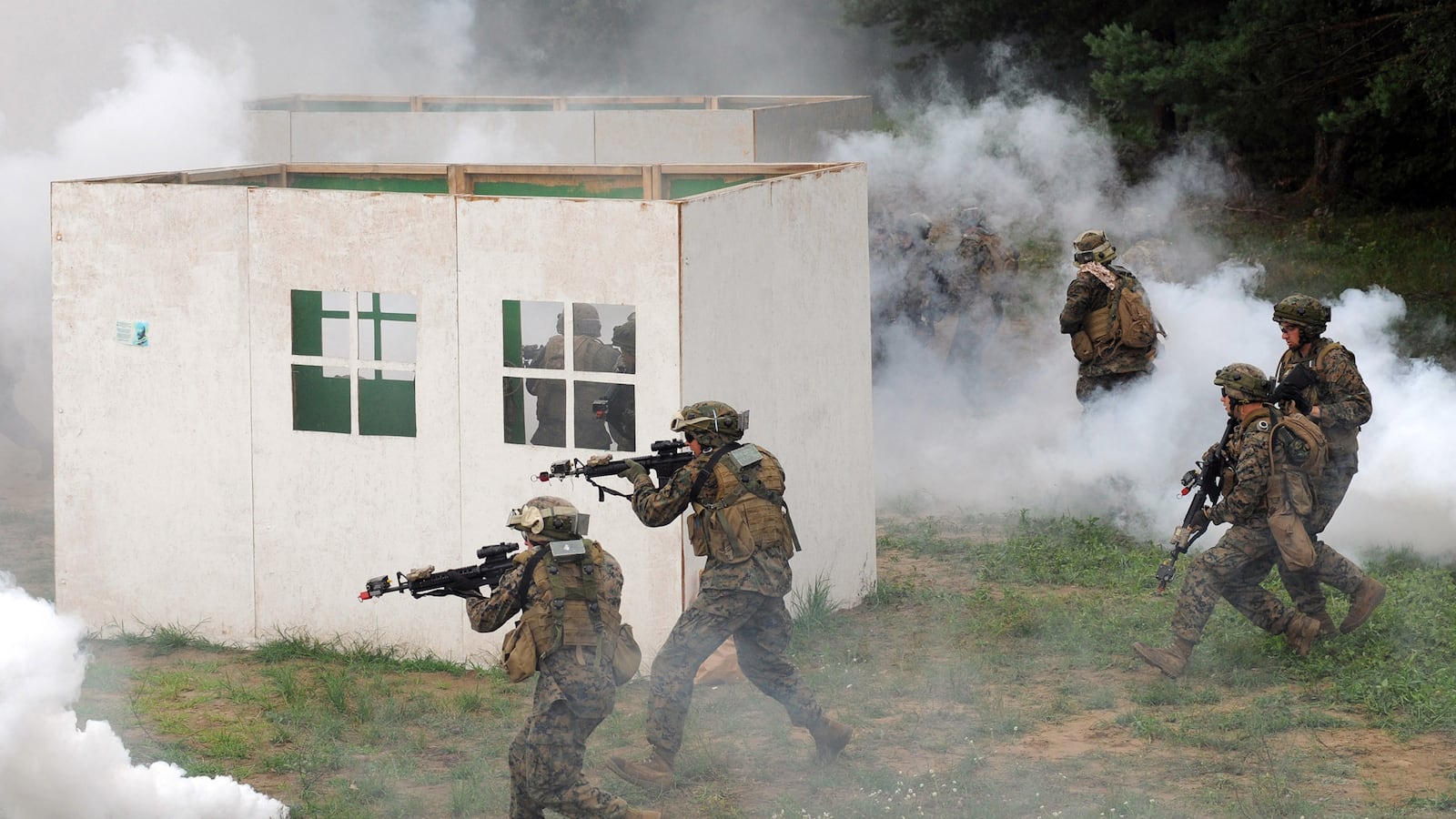 articles/2015/08/13/american-paratroopers-in-ukraine-have-putin-rattled/150812-nemtsova-ukraine-tease_i6juzn