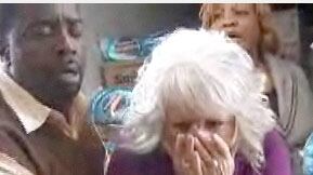 cheats/2009/11/24/paula-deen-okay-after-ham-accident/paula-deen_kfbcop