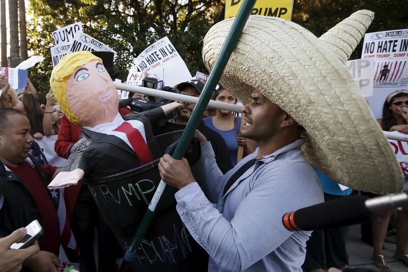 galleries/2016/07/06/donald-trump-pinatas-are-yuge/160706-trump-pinatas-05_jv8u6y