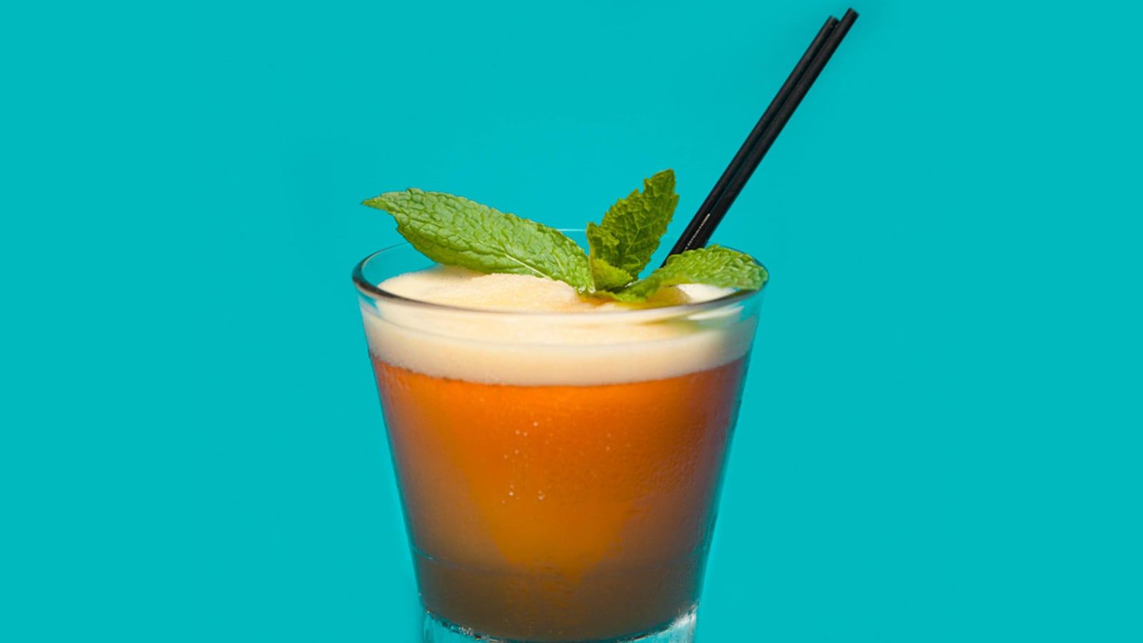 galleries/2014/08/02/this-daiquiri-won-t-make-you-look-lame/140801-frozen-drinks-tease_e036jo