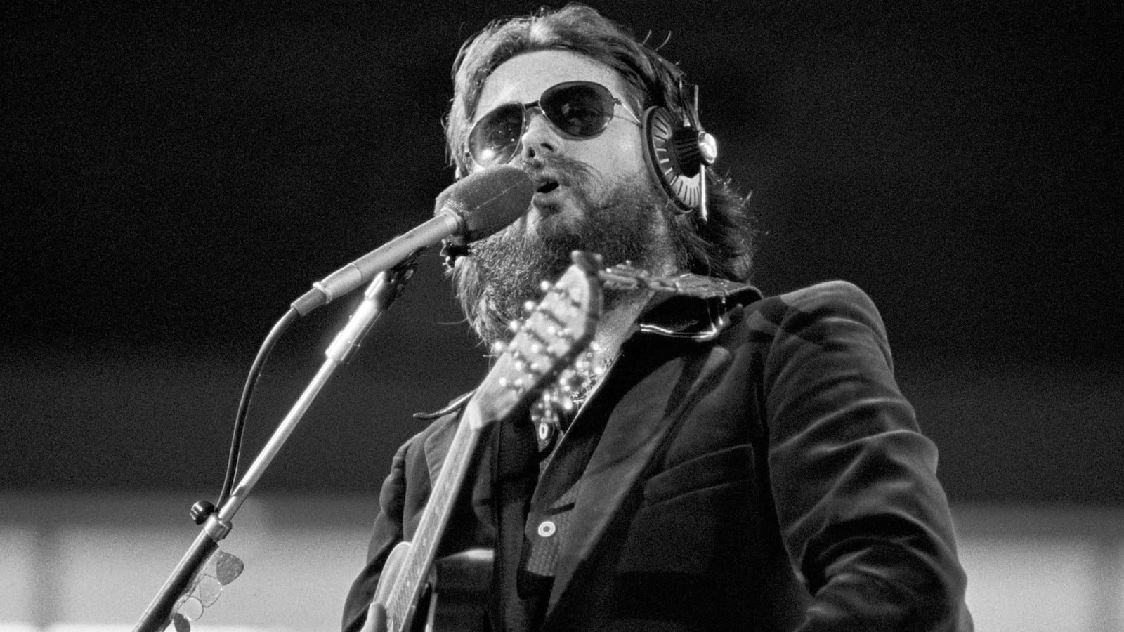 Dash Crofts performs at Georgia Tech's Alexander Memorial Coliseum on October 22, 1977 in Atlanta, Georgia.