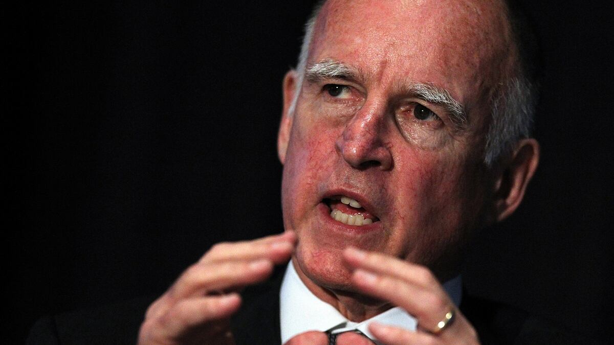cheats/2011/07/15/ca-schools-to-teach-gay-history/gay-history-teaching-schools-jerry-brown-cheat_e8ilua